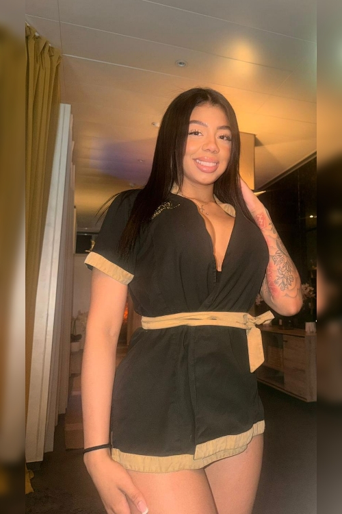 Masseurin Megan Masseurin Megan